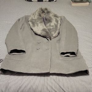 Elegant Gray Women's Coat with Faux Fur Collar